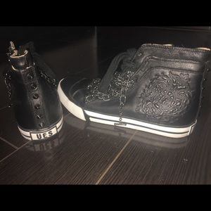 UES chain Sneakers